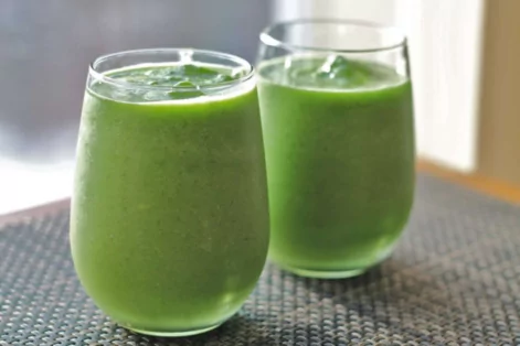 Suco detox verde para melhorar a digestão e emagrecer